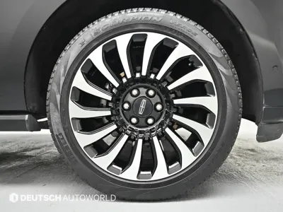 Lincoln Navigator