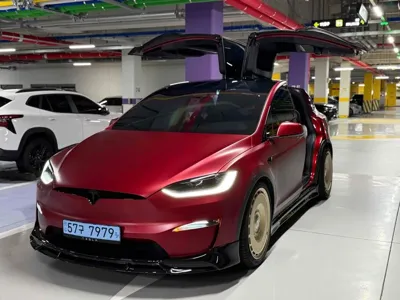 Tesla Model X