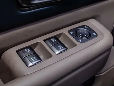 Li Auto Li MEGA