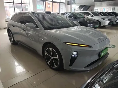 Nio ET5T