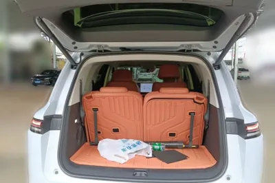 Leapmotor C16
