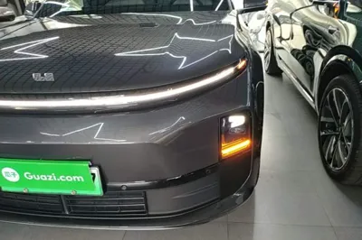 Li Auto L6