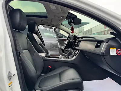 Jaguar XFL
