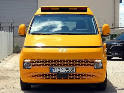 Hyundai Staria