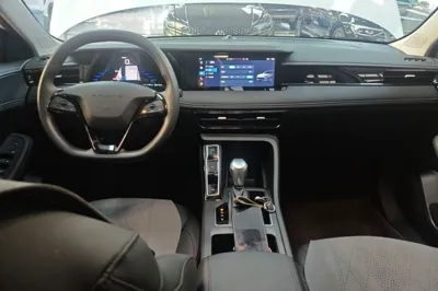 Roewe i5
