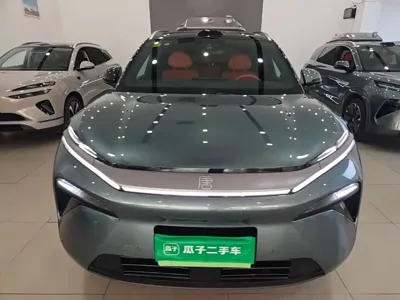 BYD 唐L