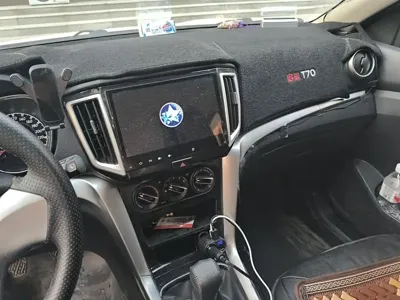 Venucia T70