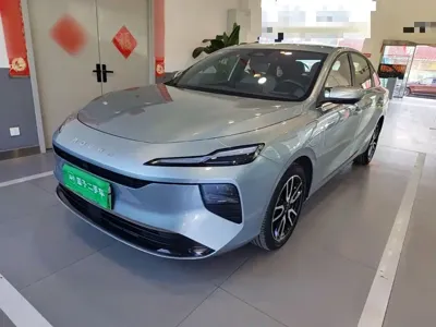 Roewe D6