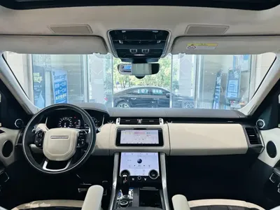 Land Rover Sport