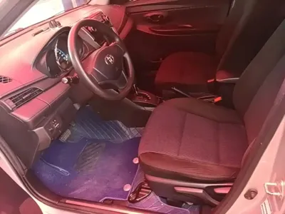 Toyota Yaris L