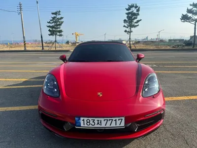 Porsche 718