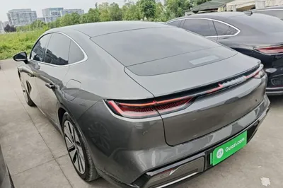 Geely Galaxy E8