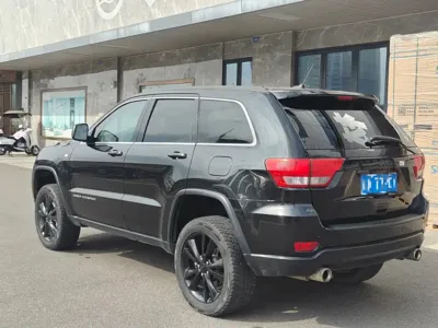Jeep Grand Cherokee (Import)