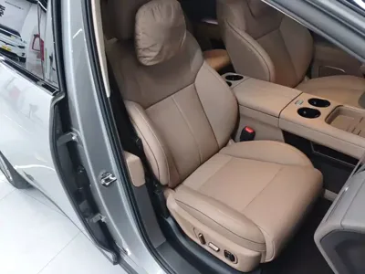 Li Auto 理想i8