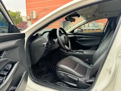 Mazda 3 Axela