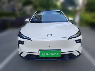 Bestune Yueyi 03