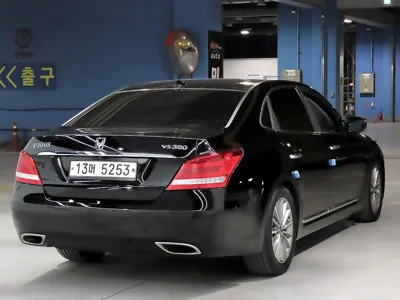 Hyundai Equus