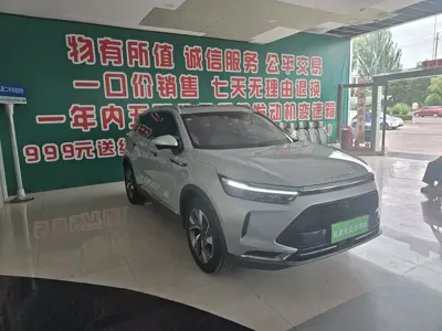 BAIC X7