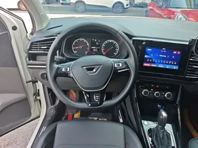 Jetta VS5