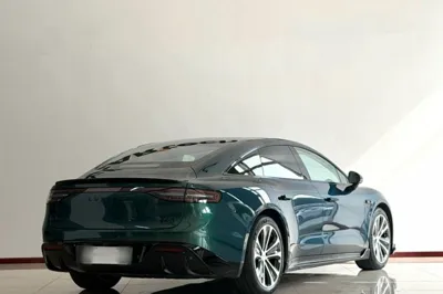 Hima Luxeed S7