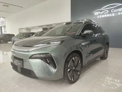 BYD 唐L