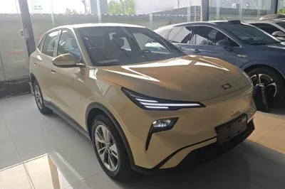 Bestune Yueyi 03