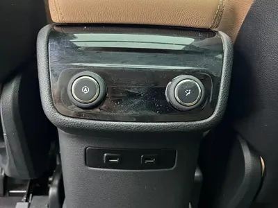 Nio ES8
