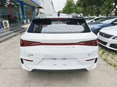 BYD e2