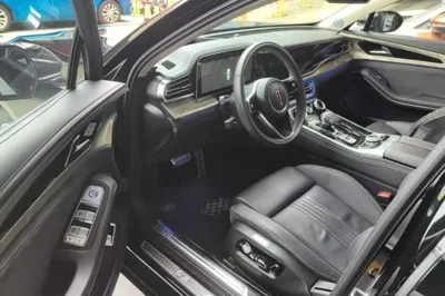 Hongqi H9