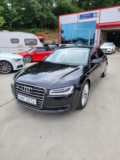 Audi A8