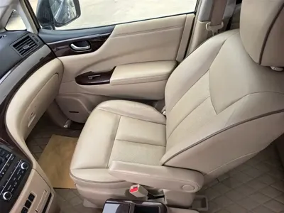 Nissan Quest