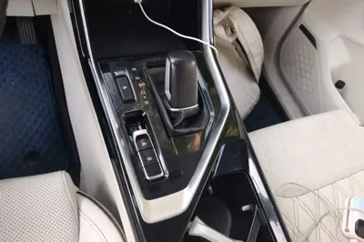 Wuling Asta