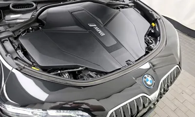 BMW i7
