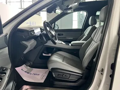 Nio ES8