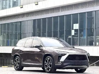 Nio ES8