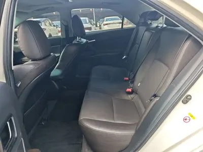 Toyota Reiz