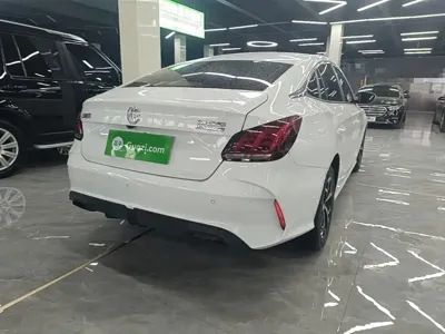 MG MG5