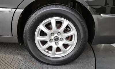 Kia Opirus