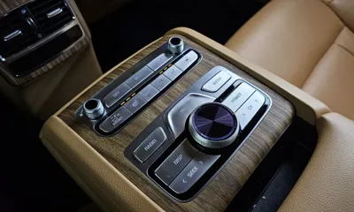 Kia K9