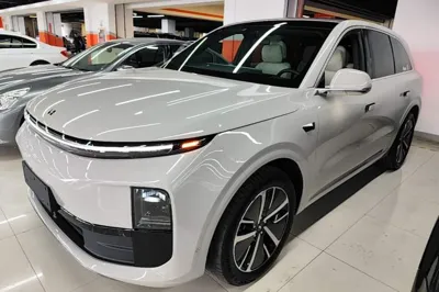 Li Auto L6