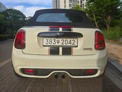 MINI Cooper Convertible