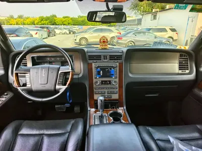 Lincoln Navigator