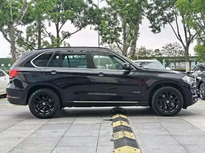 BMW X5 (Import)