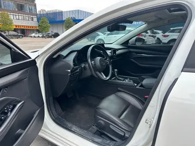 Mazda 3 Axela