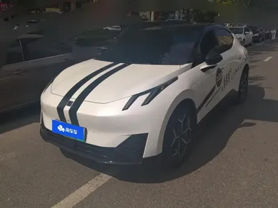 Lynk & Co Z20