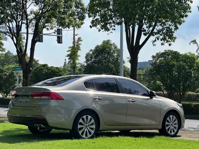 Kia K4