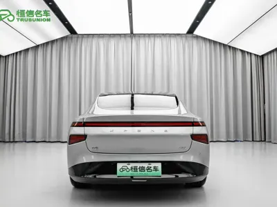 Xpeng P7