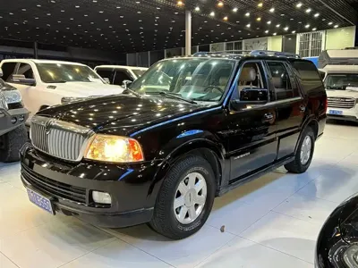 Lincoln Navigator