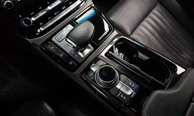 Genesis EQ900