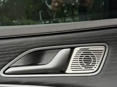 Denza Denza D9